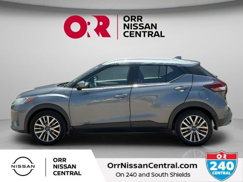 Used 2023 Nissan Kicks SV FWD image 8
