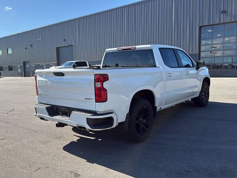 Used 2024 Chevrolet Silverado 1500 RST w/ Z71 Off-Road Package AWD/4WD image 3