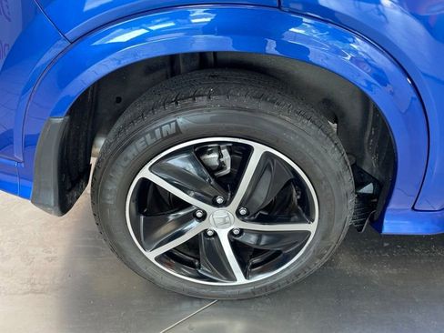 Used 2021 Honda HR-V Touring image 8