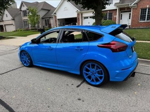 Used 2017 Ford Focus RS AWD/4WD image 3