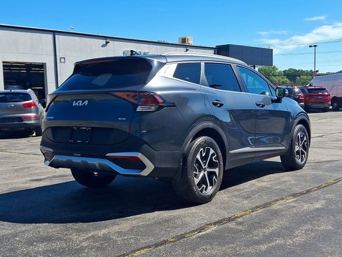Used 2023 Kia Sportage EX AWD/4WD image 6