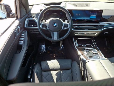 Used 2025 BMW X7 xDrive40i w/ Executive Package AWD/4WD image 11