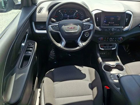 Used 2023 GMC Terrain SLE w/ Driver Convenience Package FWD image 11
