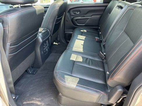 Used 2021 Nissan Titan PRO-4X w/ Pro-4x Convenience Package AWD/4WD image 17