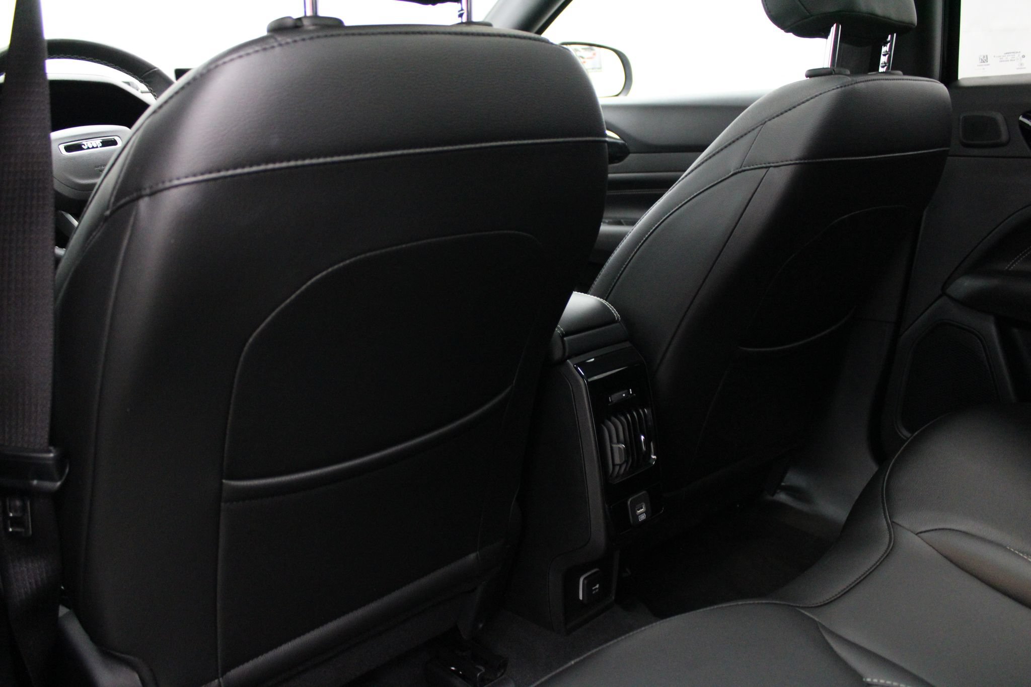 Used 2022 Jeep Compass High Altitude AWD/4WD image 16