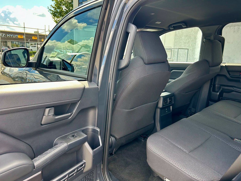 Certified 2025 Toyota 4Runner SR5 AWD/4WD image 11