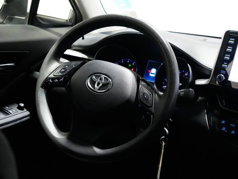 Used 2021 Toyota C-HR LE image 13