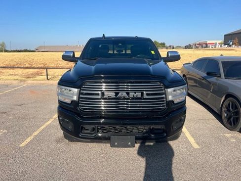 Used 2022 RAM 2500 Laramie AWD/4WD image 2