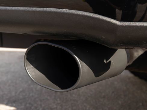 Used 2025 Ford F350 Platinum w/ Tremor Off-Road Package image 32