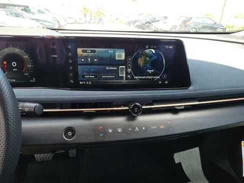 Used 2024 Nissan Ariya AWD image 18