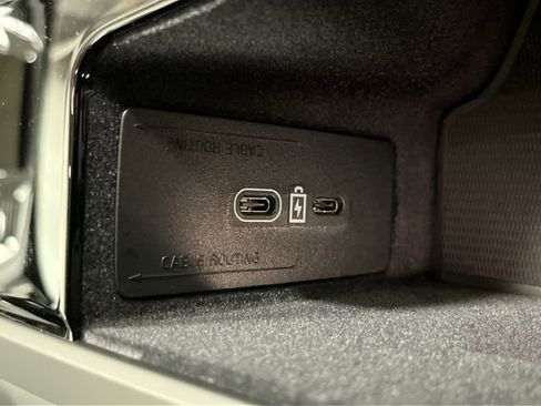Used 2024 Volvo XC90 T8 Ultimate w/ Protection Package Premier image 25