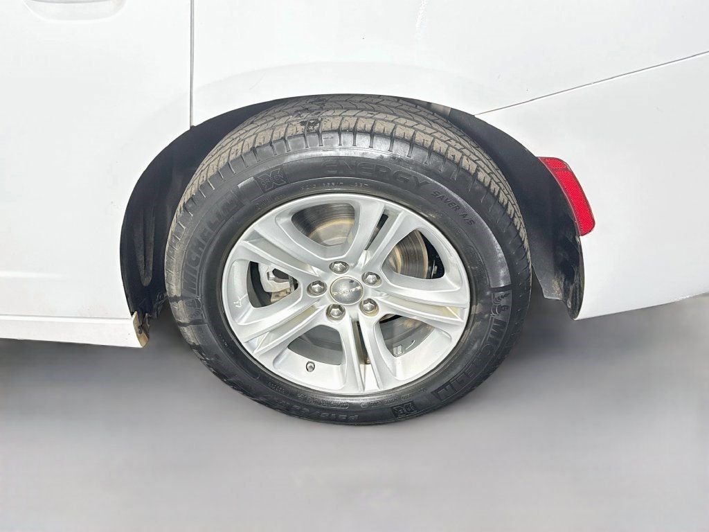 Used 2022 Dodge Charger SXT RWD image 34