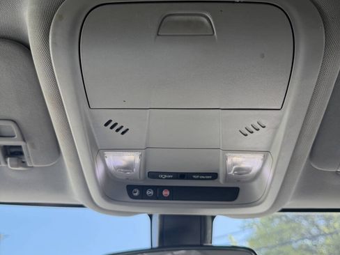 Used 2018 Chevrolet Equinox LT AWD/4WD image 20