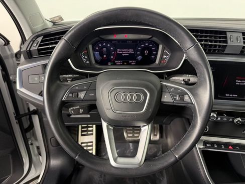 Used 2023 Audi Q3 2.0T Premium w/ Convenience Package AWD/4WD image 12