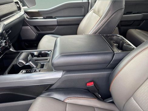 Used 2025 Ford F150 Lariat w/ Equipment Group 501A Mid image 20