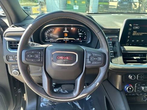 Used 2022 GMC Yukon AT4 AWD/4WD image 16