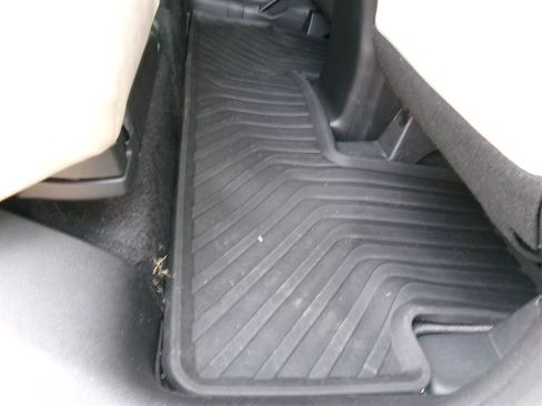 Used 2015 Honda CR-V LX image 24