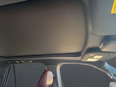 Used 2022 Ford Expedition Max Limited image 19