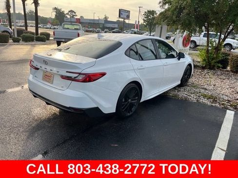 Used 2026 Toyota Camry SE FWD image 3