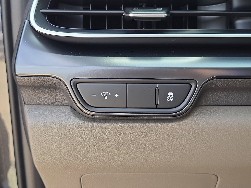 New 2026 Kia Carnival FWD image 28