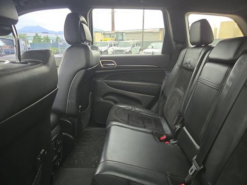 Used 2015 Jeep Grand Cherokee Altitude AWD/4WD image 4