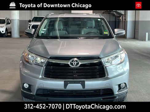 Used 2015 Toyota Highlander XLE AWD/4WD image 3