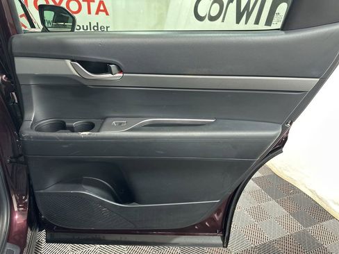 Used 2024 Hyundai Palisade SE image 12