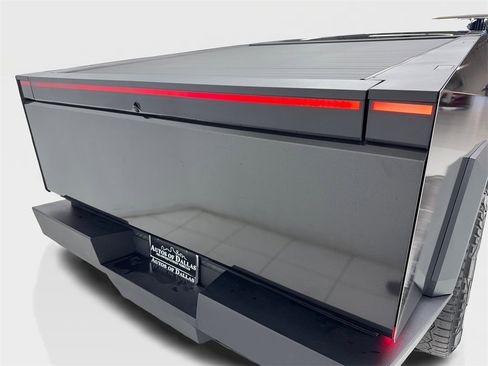 Used 2024 Tesla Cybertruck AWD Crew Cab image 11