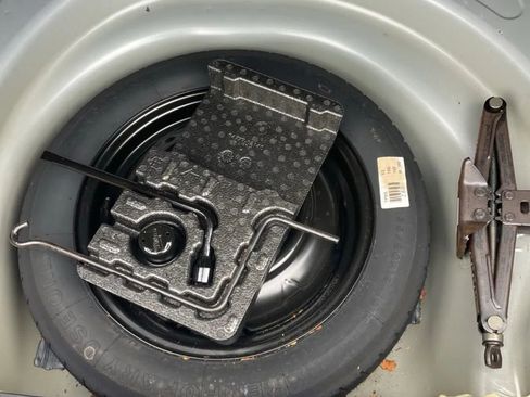 Used 2010 Toyota Corolla S image 15