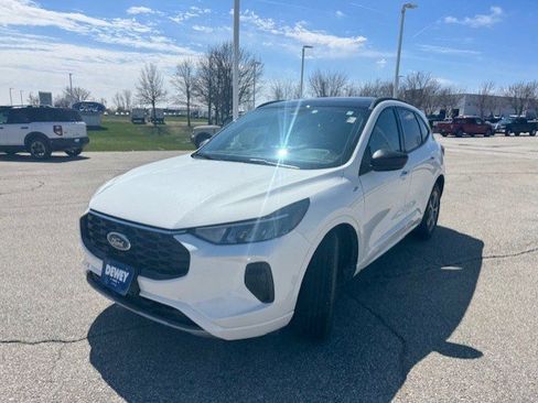 Used 2023 Ford Escape ST-Line w/ Tech Pack #1 image 3