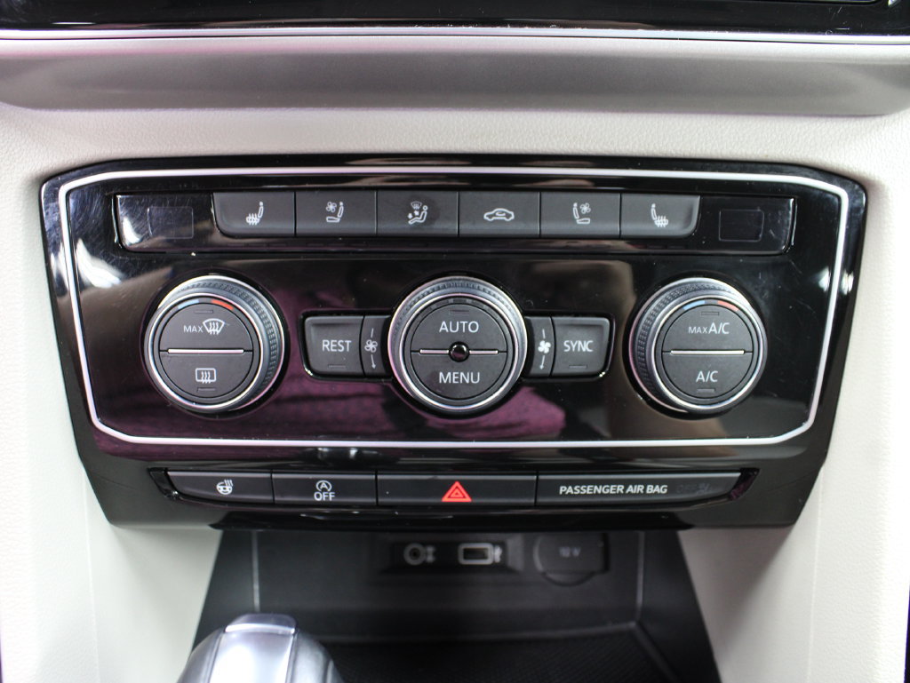 Used 2019 Volkswagen Atlas SEL Premium AWD/4WD image 56