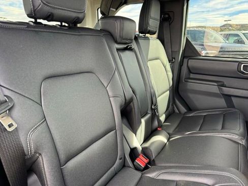 New 2025 Ford Bronco Badlands image 21
