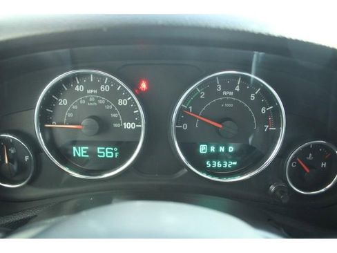 Used 2018 Jeep Wrangler Sahara w/ Connectivity Group image 22