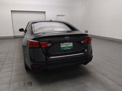 Used 2023 Nissan Altima 2.0 SR FWD image 6