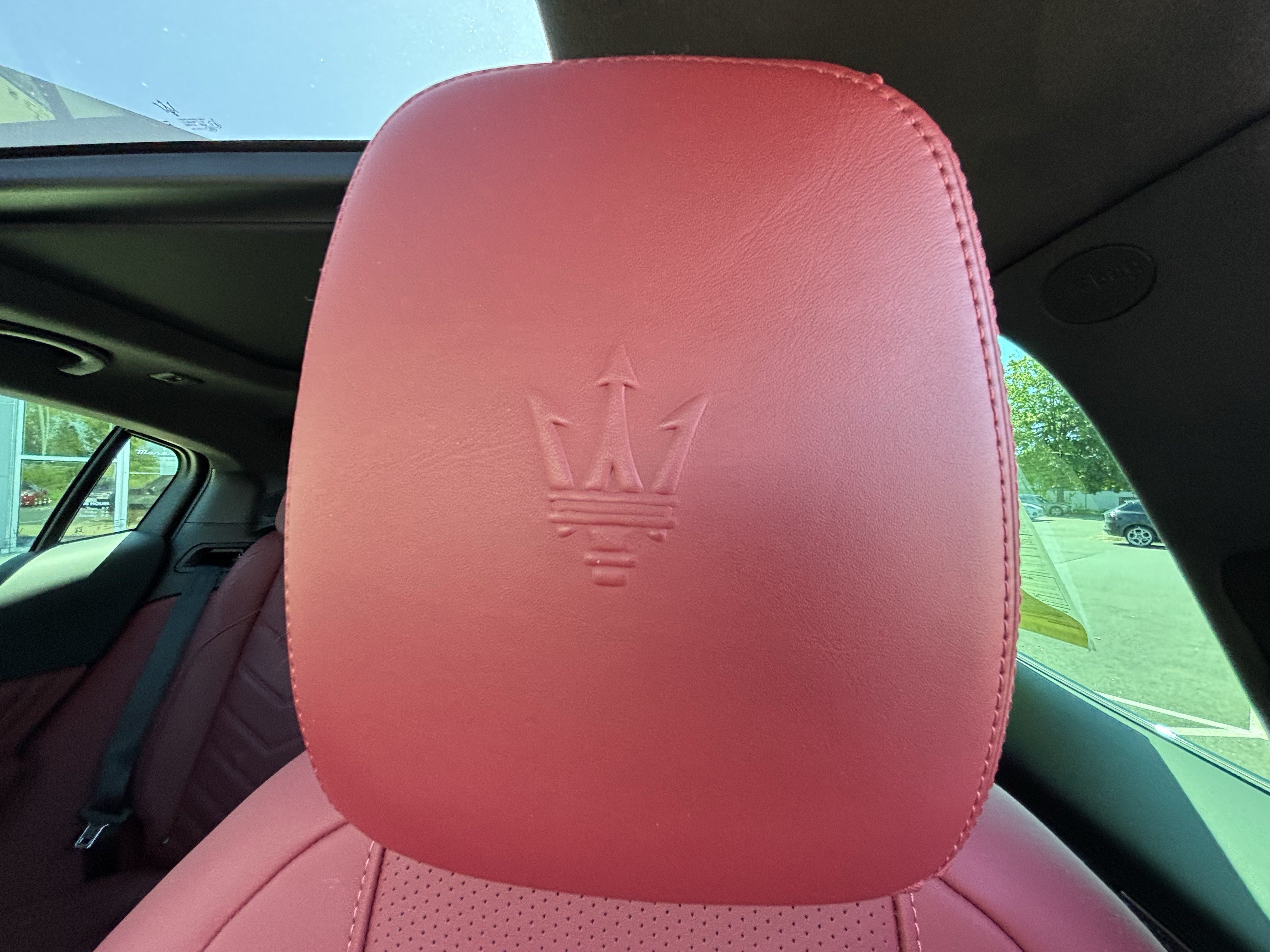 Used 2023 Maserati Grecale Folgore AWD/4WD image 28