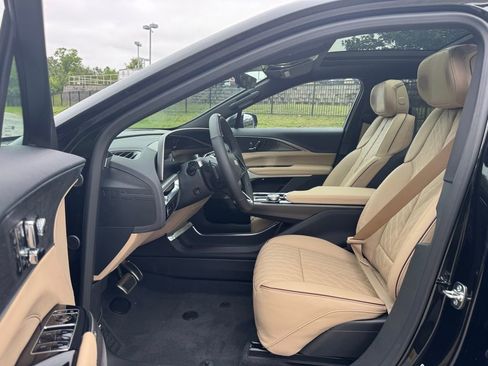 New 2025 Cadillac Lyriq Sport image 20