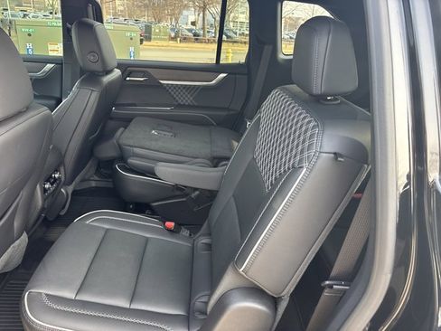 Used 2025 GMC Acadia Denali w/ LPO, Floor Liner Package image 17