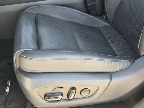 Used 2024 Lexus RX 350 FWD w/ Convenience Package image 20