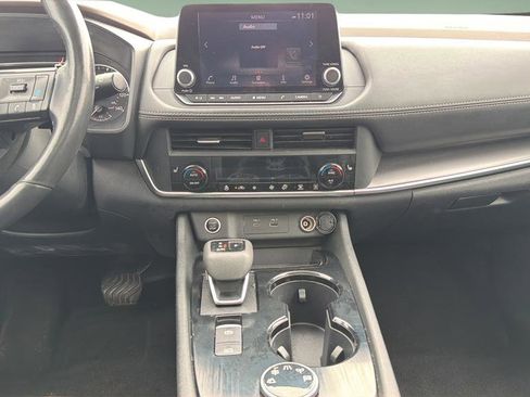 Certified 2023 Nissan Rogue SV w/ SV Premium B Package image 8