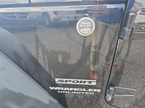 Used 2011 Jeep Wrangler Unlimited Sport image 11