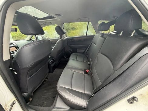 Used 2017 Subaru Outback 2.5i Limited AWD/4WD image 53