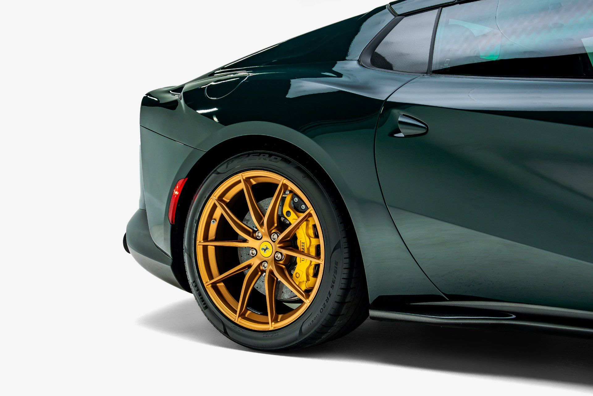 Used 2023 Ferrari 812 GTS RWD image 18