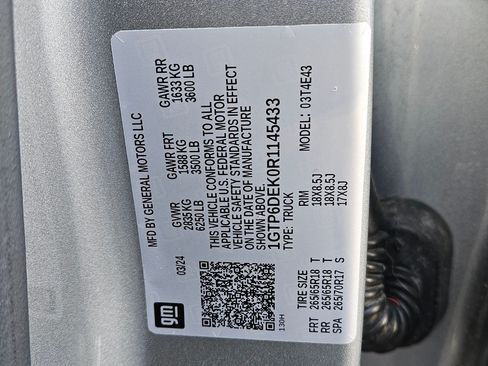 Used 2024 GMC Canyon AT4 w/ AT4 Premium Package AWD/4WD image 38
