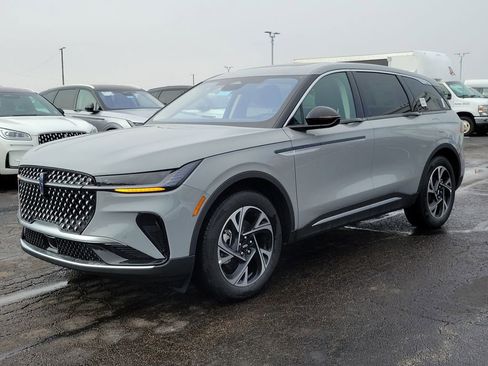 New 2026 Lincoln Nautilus Premier w/ Equipment Group 102A image 8