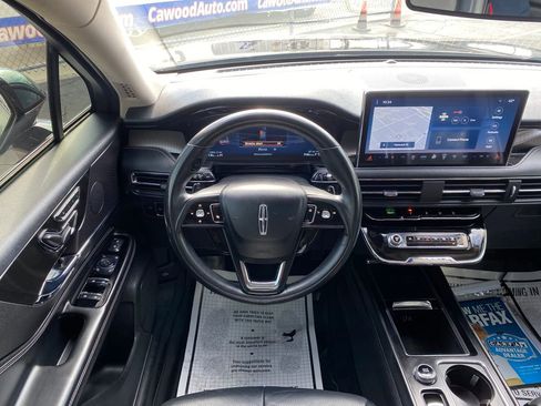 Used 2023 Lincoln Corsair Reserve w/ Jet Appearance Package image 19