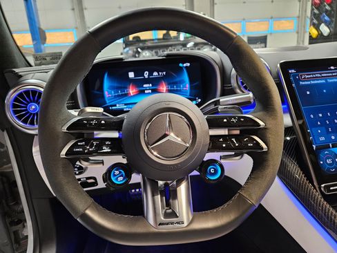 Used 2025 Mercedes-Benz AMG GT 63 image 27