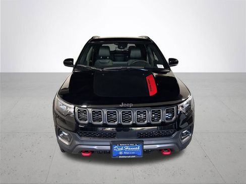 New 2026 Jeep Compass Trailhawk w/ Sun, Sound & Navigation Group image 3