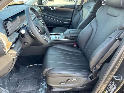 Used 2025 Genesis GV80 2.5T Select AWD/4WD image 9