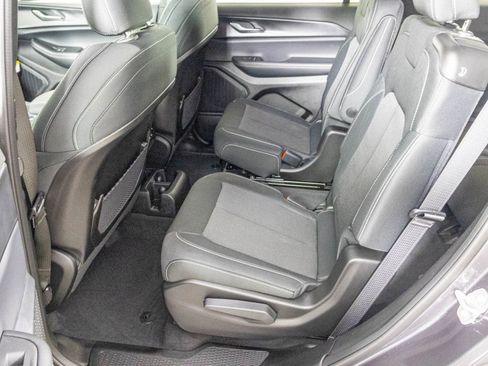 New 2025 Jeep Grand Cherokee L Laredo w/ Luxury Tech Group I image 27