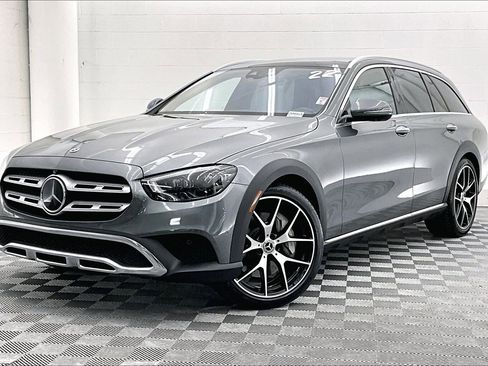 Used 2022 Mercedes-Benz E 450 4MATIC All-Terrain Wagon image 13